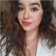 Profesora de Biología apta para todas las edades.